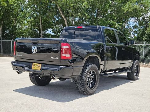 Used 2024 RAM 1500 Laramie AWD/4WD image 3