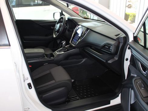 Used 2023 Subaru Outback Premium AWD/4WD image 37