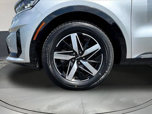 Used 2022 Kia Sorento S FWD image 37