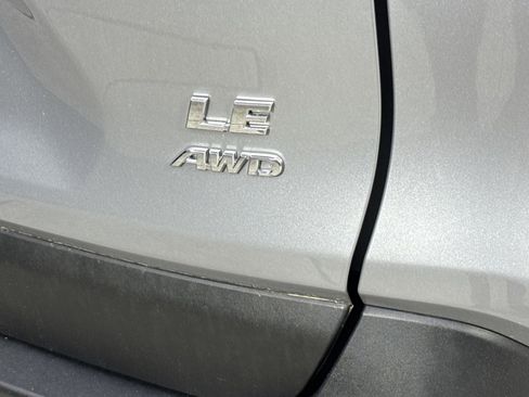 Used 2025 Toyota RAV4 LE AWD/4WD image 35