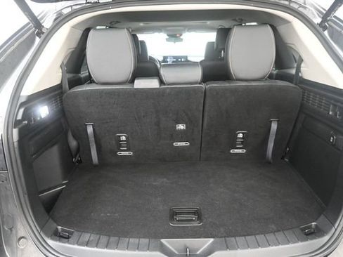 Used 2025 MAZDA CX-90 3.3 Turbo w/ Preferred Package AWD/4WD image 37