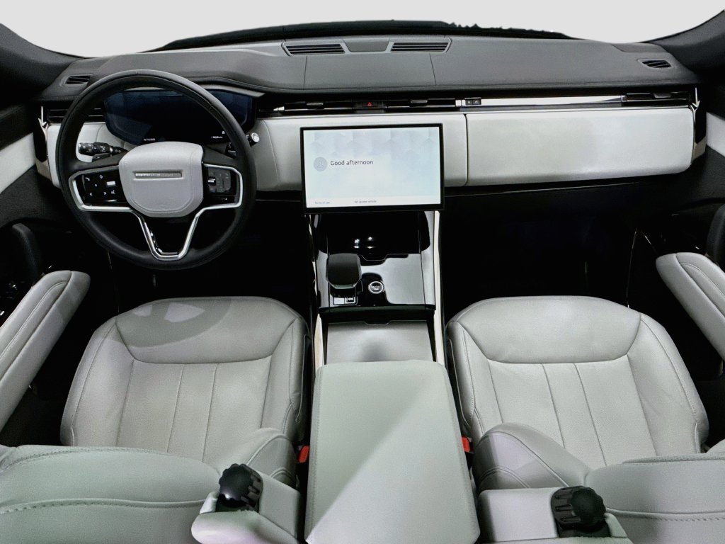 Used 2025 Land Rover Range Rover Sport SE AWD/4WD image 13