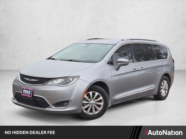 Used 2018 Chrysler Pacifica Touring-L Plus FWD image 1