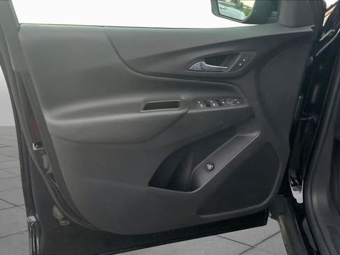 Used 2023 Chevrolet Equinox LT FWD image 22