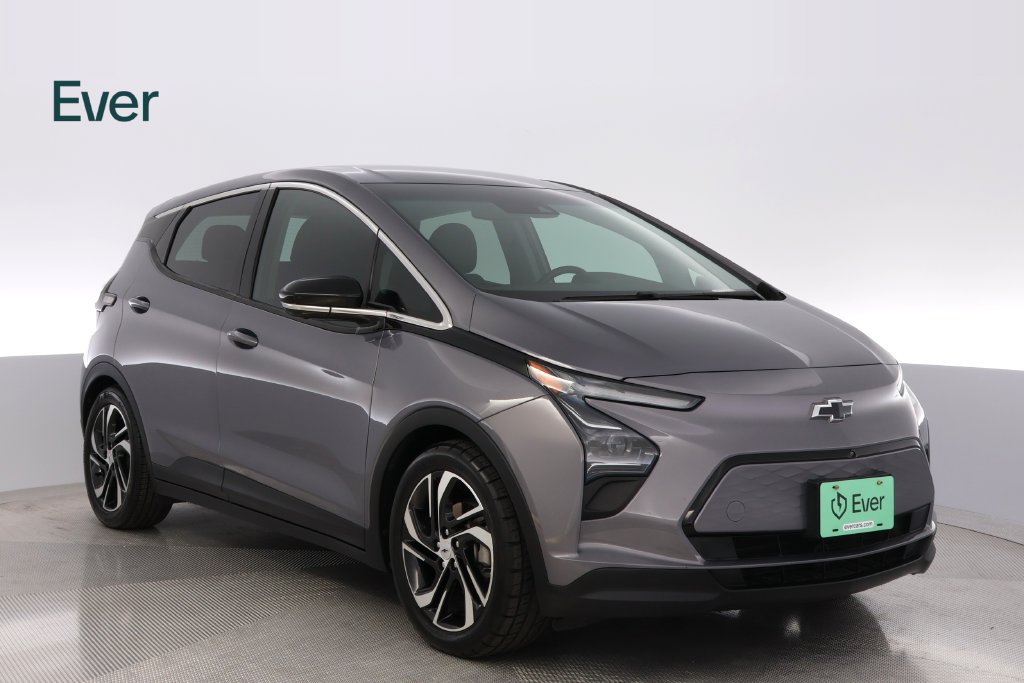 Used 2022 Chevrolet Bolt LT w/ Infotainment Package FWD image 13