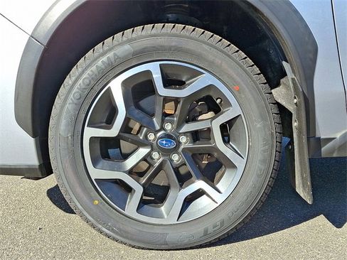 Used 2017 Subaru Crosstrek 2.0i Premium w/ Moonroof Package image 8