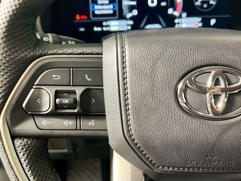New 2026 Toyota Tundra Limited AWD/4WD image 18