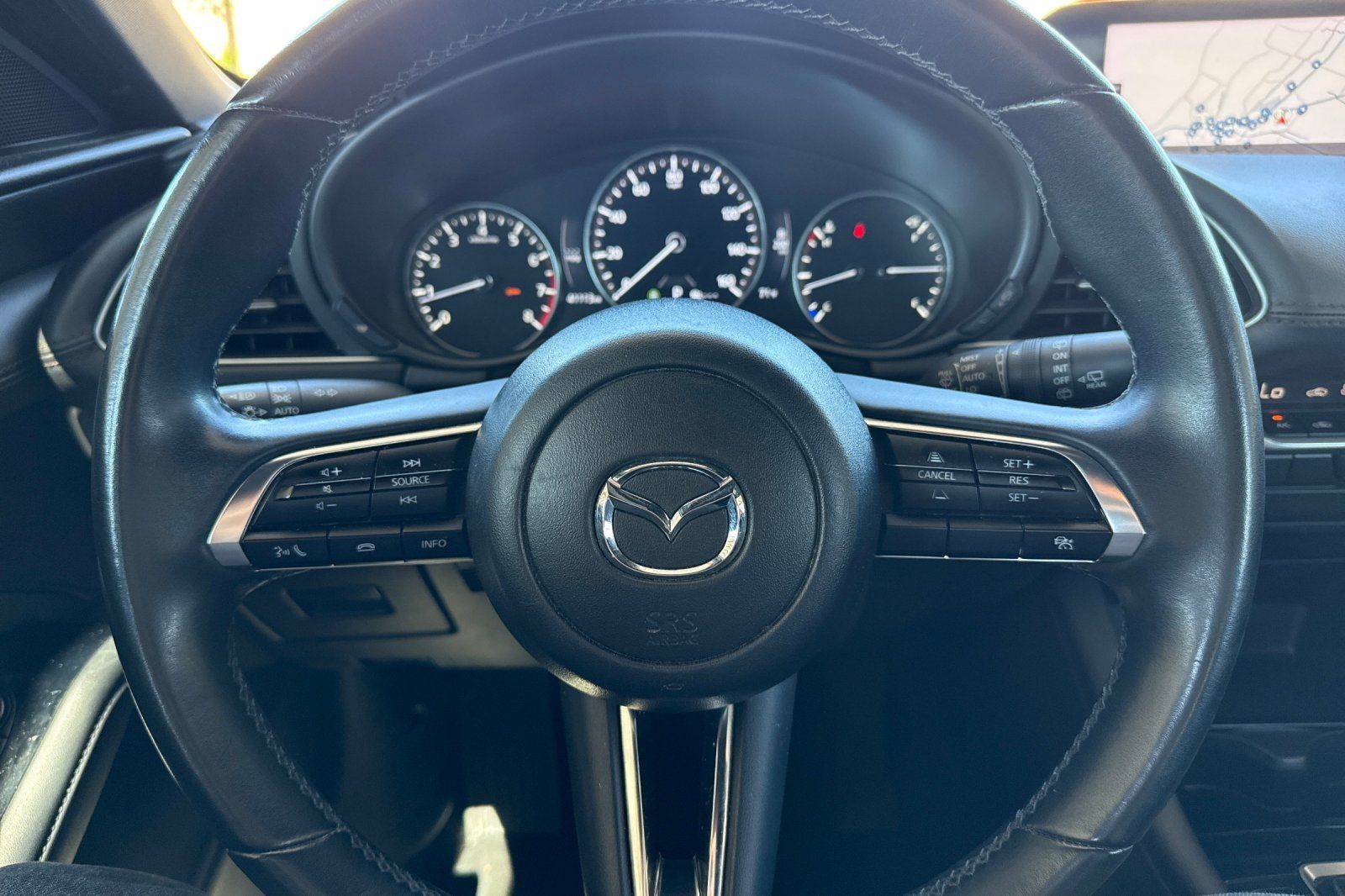 Used 2024 MAZDA MAZDA3 s FWD image 31