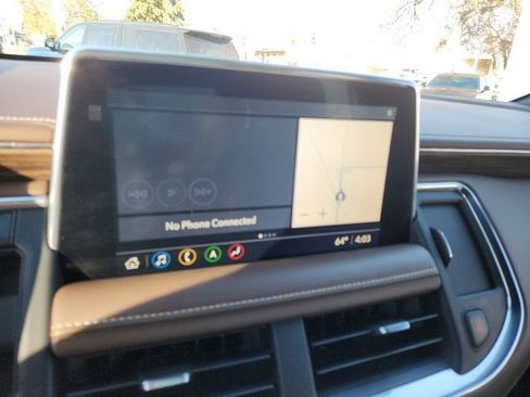 Used 2021 Chevrolet Suburban High Country image 28