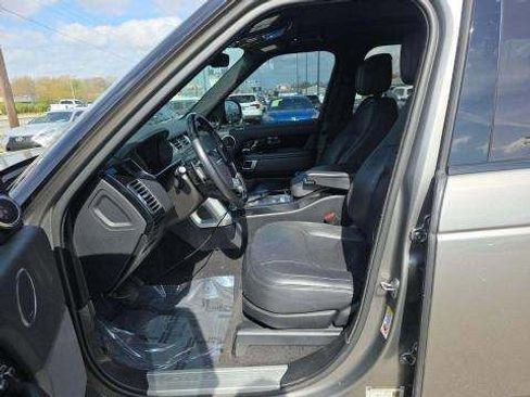 Used 2019 Land Rover Range Rover Supercharged image 5