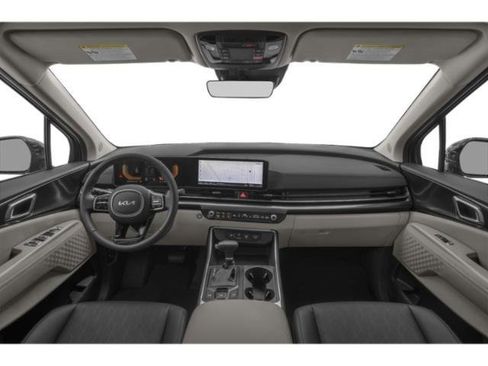 Used 2025 Kia Carnival LXS image 5