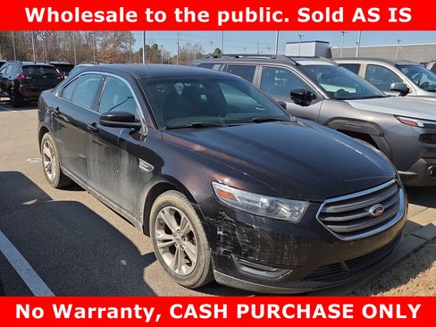 Used 2013 Ford Taurus SEL image 1