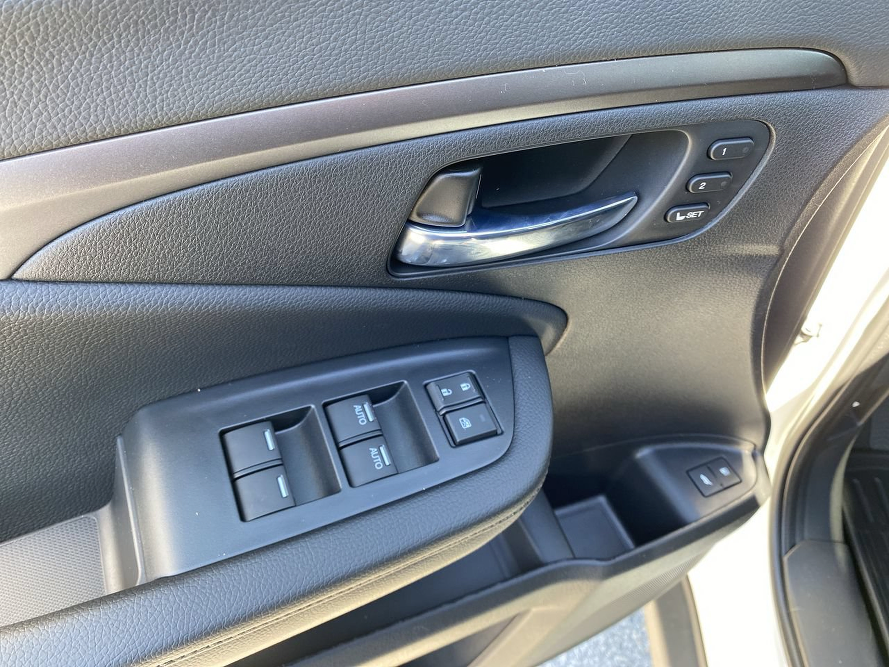 Used 2021 Honda Pilot EX-L image 16
