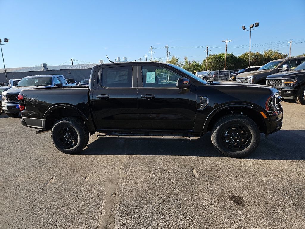 New 2026 Ford Ranger Lariat w/ Black Appearance Package AWD/4WD image 14