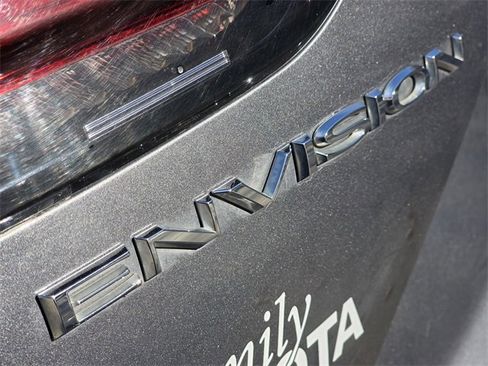 Used 2022 Buick Envision Essence w/ Technology Package I image 7