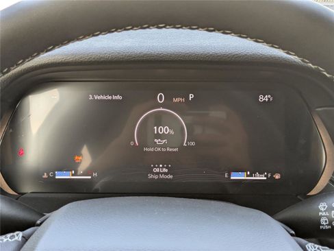 New 2025 Jeep Grand Cherokee Altitude image 27