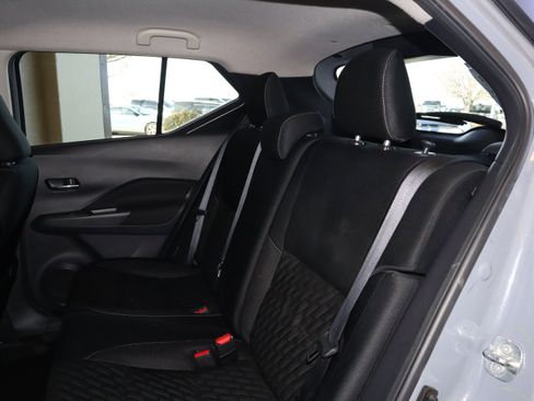 Used 2021 Nissan Kicks SV image 35