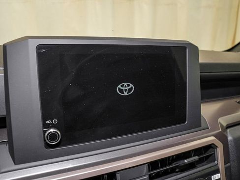 Certified 2024 Toyota Tacoma SR5 image 11