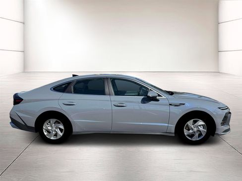 New 2026 Hyundai Sonata SE image 9