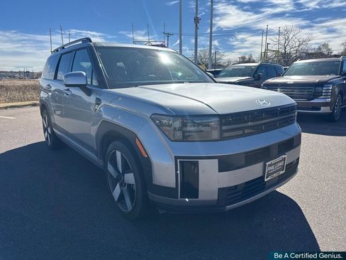 Used 2024 Hyundai Santa Fe Limited image 10