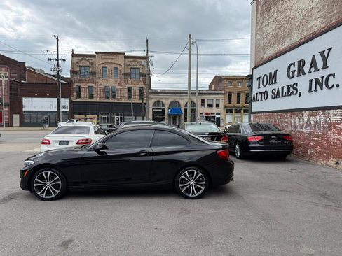 Used 2017 BMW 230i Coupe image 5