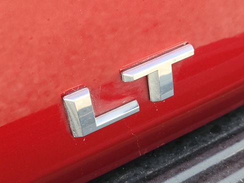 Used 2024 Chevrolet Tahoe LT RWD image 13