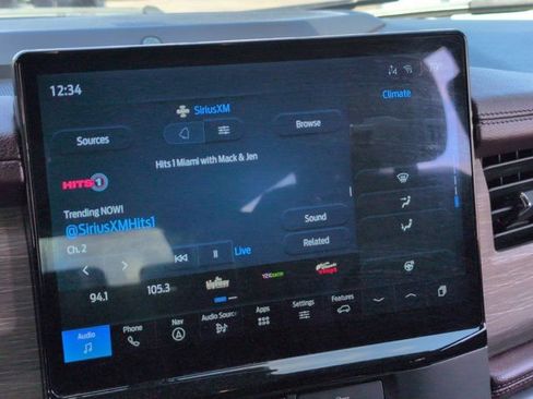 Used 2024 Ford Expedition Max Limited image 19