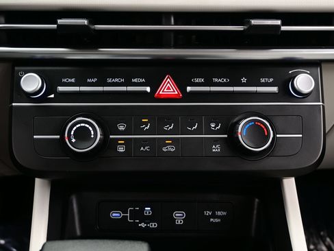 Used 2025 Hyundai Tucson SE AWD/4WD image 19
