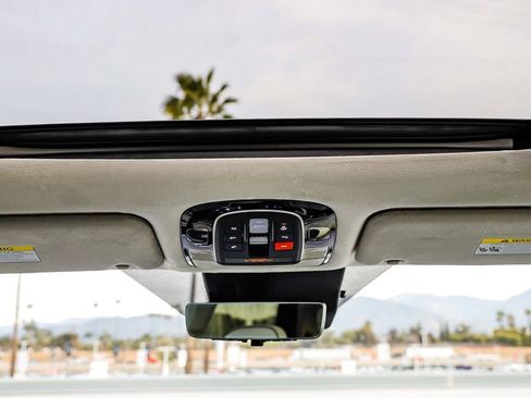 Used 2024 Hyundai Palisade Calligraphy image 18