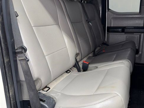 Used 2022 Ford F250 XL w/ Power Equipment Group image 27