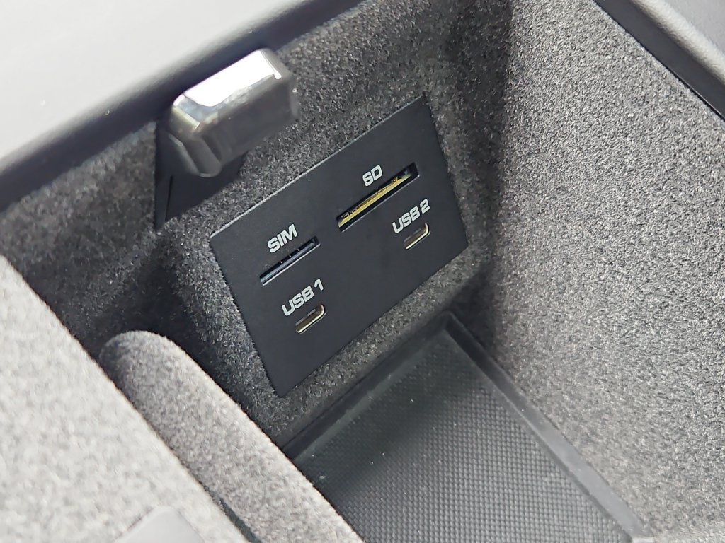 Certified 2026 Porsche Macan AWD/4WD image 20