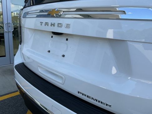 Used 2024 Chevrolet Tahoe Premier AWD/4WD image 14