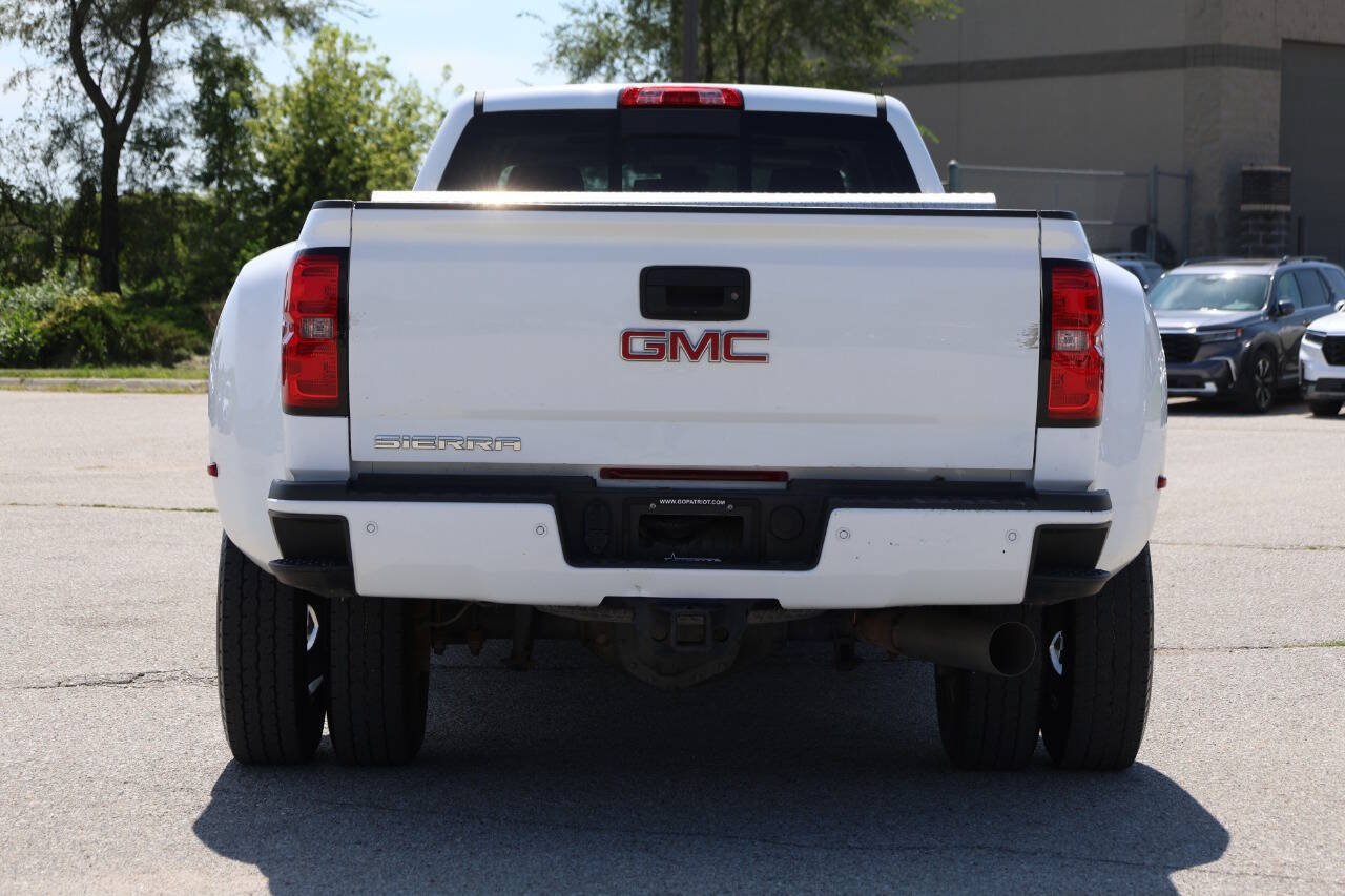 Used 2019 GMC Sierra 3500 Denali AWD/4WD image 10