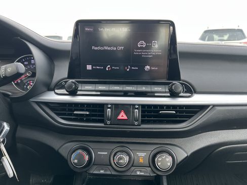 Used 2023 Kia Forte LXS w/ LXS Technology Package image 25