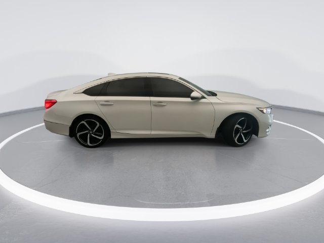 Used 2019 Honda Accord Touring image 7