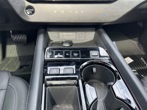 Certified 2024 Nissan Rogue SV image 19