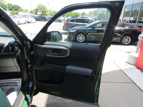 Used 2025 Ford Bronco Sport Badlands w/ Badlands Tech Package AWD/4WD image 14