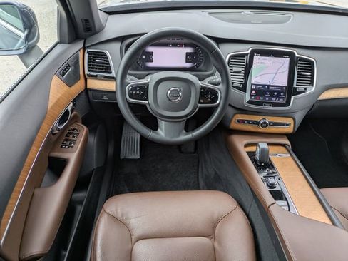 Certified 2023 Volvo XC90 B6 Plus AWD/4WD image 22