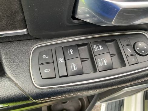 Used 2019 RAM 3500 Laramie AWD/4WD image 12