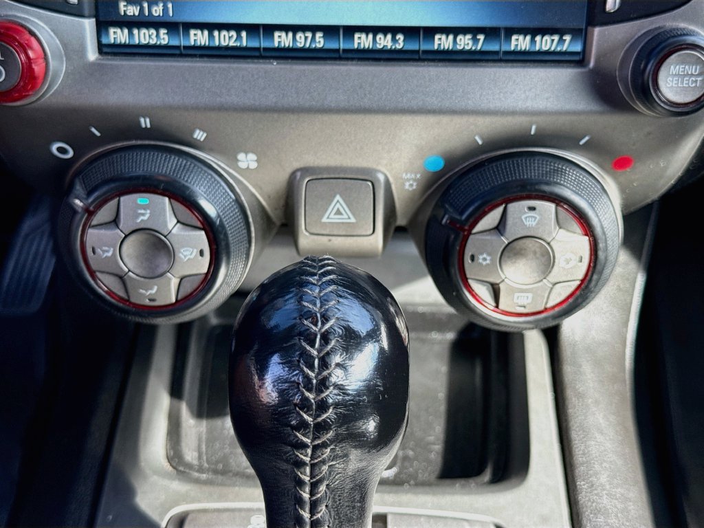 Used 2015 Chevrolet Camaro LT RWD image 16