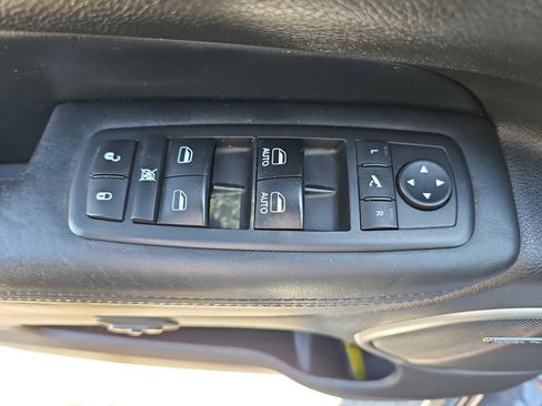 Used 2017 Jeep Grand Cherokee Summit w/ Platinum Series Group AWD/4WD image 31