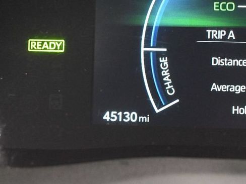 Used 2025 Toyota Camry LE FWD image 11