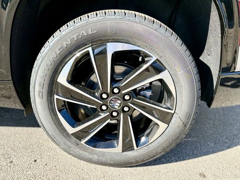 Used 2025 Buick Enclave Sport Touring image 7