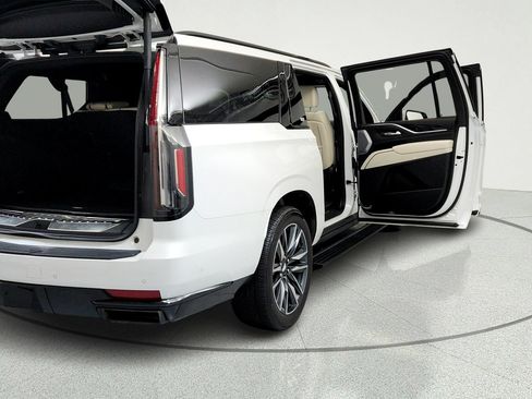 Certified 2023 Cadillac Escalade ESV Sport w/ Touring Package AWD/4WD image 12