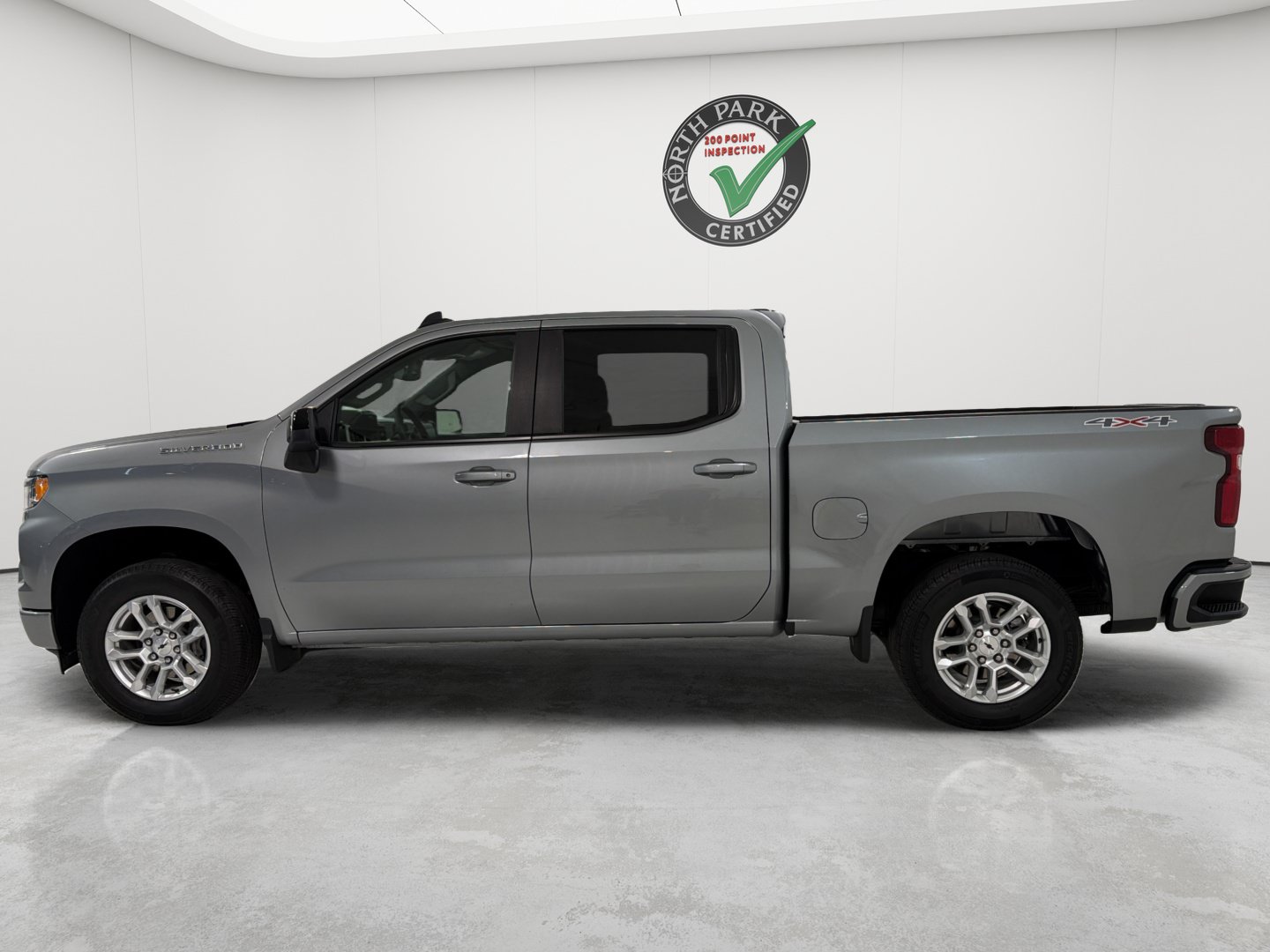 Used 2026 Chevrolet Silverado 1500 RST AWD/4WD image 2