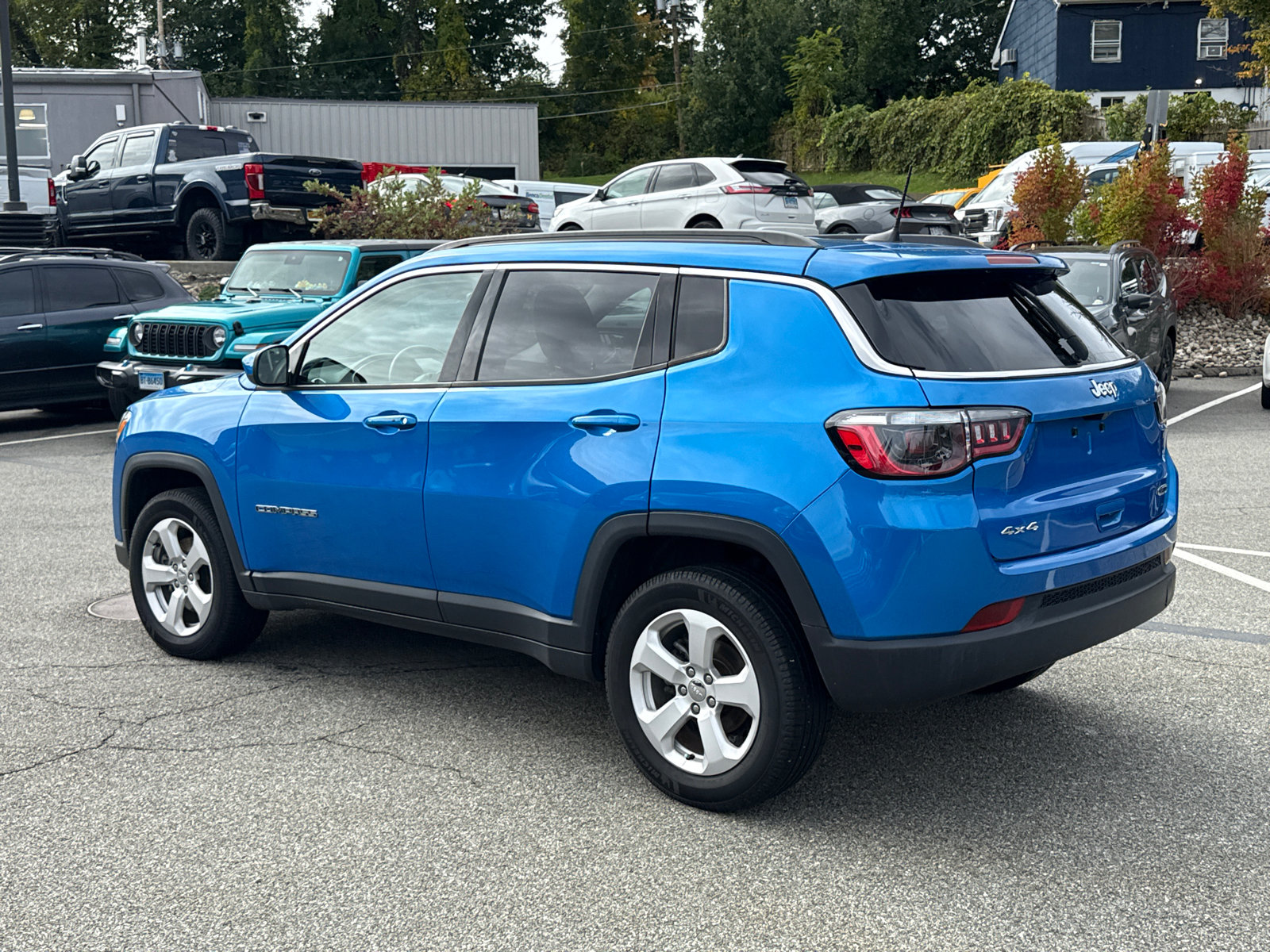 Used 2019 Jeep Compass Latitude w/ Popular Equipment Group AWD/4WD image 6