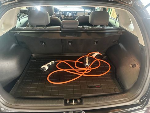 Used 2019 Kia Niro LX FWD image 27