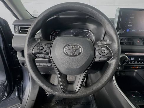 Used 2025 Toyota RAV4 XLE w/ Convenience Package FWD image 16