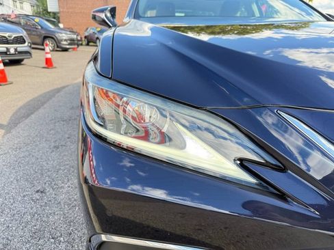 Used 2019 Lexus ES 350 w/ Premium Package FWD image 9