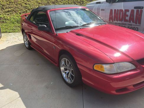 Used 1995 Ford Mustang GT RWD image 4